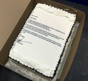 Le gâteau lettre de démission de Mark Herman